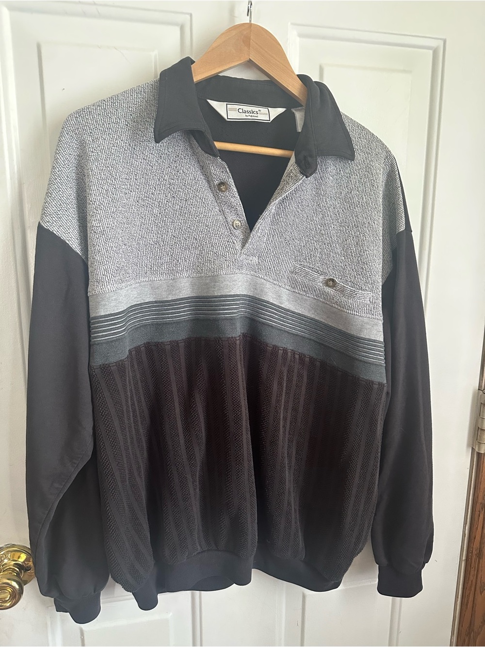 Classics by Palmland Men’s Large Collared Knit Pullover in Black and Gray VTG